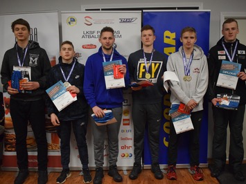 Latvijas čempionātā uzvar Cauce, Dārznieks un Šici