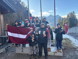 WOW! 4 MEDAĻAS UN 3. VIETA KOMANDU KOPVĒRTĒJUMĀ LATVIJAI RÄTIKON LUGE TROPHY SACENSĪBĀS AUSTRIJĀ!