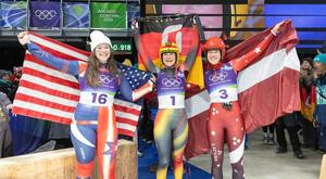 VĒSTURE IR RAKSTĪTA: ELĪNA IEVA BOTA IZCĪNA OLIMPISKO SUDRABU SIEVIEŠU VIENINIEKOS