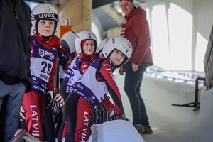 Kur uzsākt treniņus kamaniņu sportā Latvijā? Iespējas jaunajiem sportistiem visos reģionos