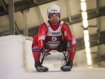 Latvijas kauss kamaniņu sportā: izlases līderi uzrāda labus rezultātus pirms Pasaules kausa posma Siguldā