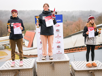 Latvijas kauss kamaniņu sportā: izlases līderi uzrāda labus rezultātus pirms Pasaules kausa posma Siguldā