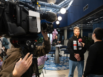 Siguldas trase kļūst par uzmanības centru Pasaules kausa posmā kamaniņu sportā