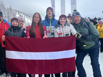 VĒSTURISKS PANĀKUMS LATVIJAS KAMANIŅU SPORTĀ – MARGITA SIRSNIŅA PASAULES ČEMPIONE!