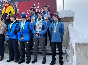 VĒSTURISKS PANĀKUMS LATVIJAS KAMANIŅU SPORTĀ – MARGITA SIRSNIŅA PASAULES ČEMPIONE!