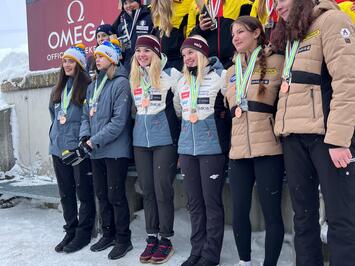 VĒSTURISKS PANĀKUMS LATVIJAS KAMANIŅU SPORTĀ – MARGITA SIRSNIŅA PASAULES ČEMPIONE!
