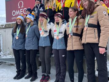 VĒSTURISKS PANĀKUMS LATVIJAS KAMANIŅU SPORTĀ – MARGITA SIRSNIŅA PASAULES ČEMPIONE!