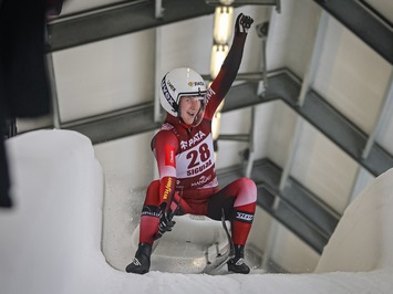 Divas zelta medaļas Latvijai Siguldā: Zane Kaluma triumfē Eiropas Junioru Čempionātā!