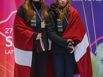 Latvijas trešais zelts Siguldā – Robežniece un Bogdanova triumfē Junioru Pasaules kausa posmā!