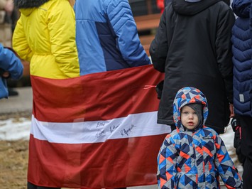 Latvijas trešais zelts Siguldā – Robežniece un Bogdanova triumfē Junioru Pasaules kausa posmā!