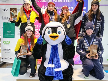 Latvijas trešais zelts Siguldā – Robežniece un Bogdanova triumfē Junioru Pasaules kausa posmā!