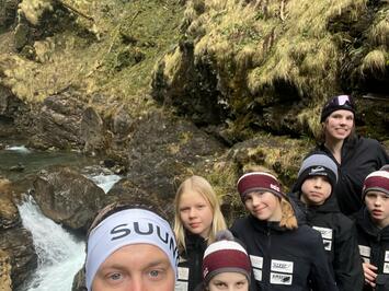 Latvijas jaunie kamaniņu sportisti uzrāda izcilus rezultātus  FIL Jaunatnes spēlēs un Rätikonas kamaniņu trofejā