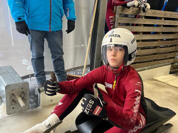Latvijas jaunie kamaniņu sportisti uzrāda izcilus rezultātus  FIL Jaunatnes spēlēs un Rätikonas kamaniņu trofejā