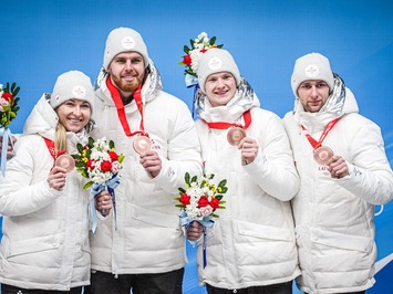 Bots un Plūme: Ceļā uz Milāna–Kortīna 2026 ar Olimpiskās solidaritātes stipendijas atbalstu