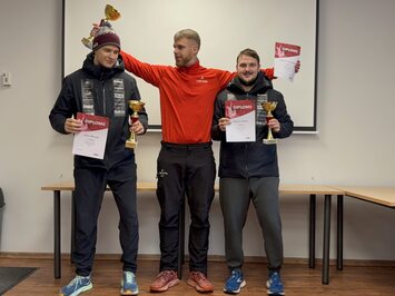 REZULTĀTI – LIELISKS SEZONAS STARTS SIGULDĀ – LATVIJAS KAUSS KAMANIŅU SPORTĀ 2025 ATKLĀTS AR AZARTU, ĀTRUMU UN SPORTISKU CĪŅAS GARU!