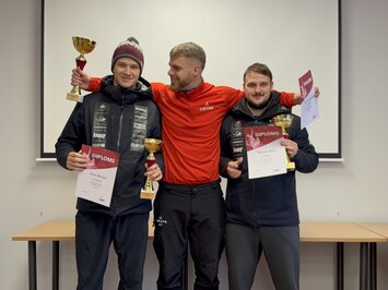 REZULTĀTI – LIELISKS SEZONAS STARTS SIGULDĀ – LATVIJAS KAUSS KAMANIŅU SPORTĀ 2025 ATKLĀTS AR AZARTU, ĀTRUMU UN SPORTISKU CĪŅAS GARU!