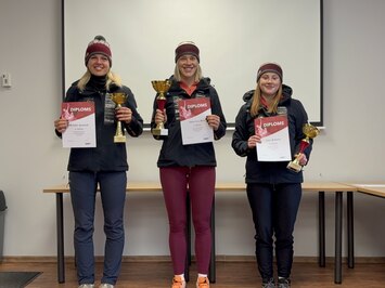 REZULTĀTI – LIELISKS SEZONAS STARTS SIGULDĀ – LATVIJAS KAUSS KAMANIŅU SPORTĀ 2025 ATKLĀTS AR AZARTU, ĀTRUMU UN SPORTISKU CĪŅAS GARU!