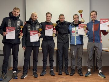 REZULTĀTI – LIELISKS SEZONAS STARTS SIGULDĀ – LATVIJAS KAUSS KAMANIŅU SPORTĀ 2025 ATKLĀTS AR AZARTU, ĀTRUMU UN SPORTISKU CĪŅAS GARU!