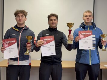 REZULTĀTI – LIELISKS SEZONAS STARTS SIGULDĀ – LATVIJAS KAUSS KAMANIŅU SPORTĀ 2025 ATKLĀTS AR AZARTU, ĀTRUMU UN SPORTISKU CĪŅAS GARU!