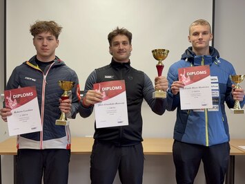 REZULTĀTI – LIELISKS SEZONAS STARTS SIGULDĀ – LATVIJAS KAUSS KAMANIŅU SPORTĀ 2025 ATKLĀTS AR AZARTU, ĀTRUMU UN SPORTISKU CĪŅAS GARU!