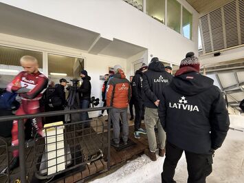 REZULTĀTI – LIELISKS SEZONAS STARTS SIGULDĀ – LATVIJAS KAUSS KAMANIŅU SPORTĀ 2025 ATKLĀTS AR AZARTU, ĀTRUMU UN SPORTISKU CĪŅAS GARU!