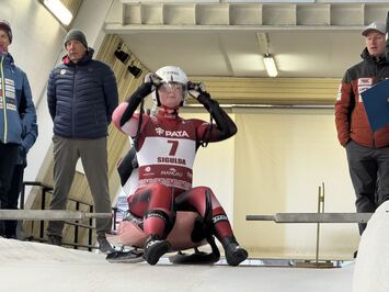 REZULTĀTI – LIELISKS SEZONAS STARTS SIGULDĀ – LATVIJAS KAUSS KAMANIŅU SPORTĀ 2025 ATKLĀTS AR AZARTU, ĀTRUMU UN SPORTISKU CĪŅAS GARU!