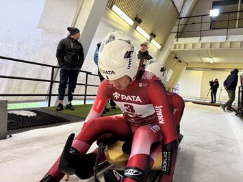 REZULTĀTI – LIELISKS SEZONAS STARTS SIGULDĀ – LATVIJAS KAUSS KAMANIŅU SPORTĀ 2025 ATKLĀTS AR AZARTU, ĀTRUMU UN SPORTISKU CĪŅAS GARU!