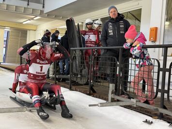 REZULTĀTI – LIELISKS SEZONAS STARTS SIGULDĀ – LATVIJAS KAUSS KAMANIŅU SPORTĀ 2025 ATKLĀTS AR AZARTU, ĀTRUMU UN SPORTISKU CĪŅAS GARU!