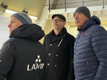 REZULTĀTI – LIELISKS SEZONAS STARTS SIGULDĀ – LATVIJAS KAUSS KAMANIŅU SPORTĀ 2025 ATKLĀTS AR AZARTU, ĀTRUMU UN SPORTISKU CĪŅAS GARU!