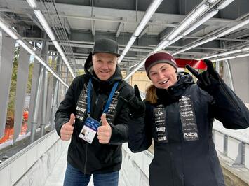 Ceļā uz Kortīnu – Latvijas kamaniņu sporta izlase sāk treniņnometni olimpiskajā trasē