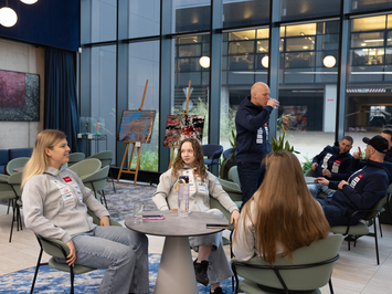 Latvijas kamaniņu izlase iezīmē kursu uz Kortīnu 2026: rekordlīmeņa forma, tehnoloģiju evolūcija un skaidrs mērķis — olimpiskā virsotne