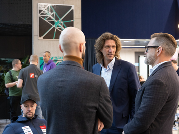 Latvijas kamaniņu izlase iezīmē kursu uz Kortīnu 2026: rekordlīmeņa forma, tehnoloģiju evolūcija un skaidrs mērķis — olimpiskā virsotne