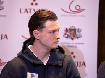 Latvijas kamaniņu izlase iezīmē kursu uz Kortīnu 2026: rekordlīmeņa forma, tehnoloģiju evolūcija un skaidrs mērķis — olimpiskā virsotne