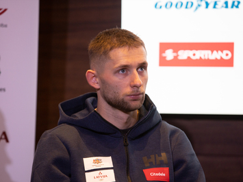 Latvijas kamaniņu izlase iezīmē kursu uz Kortīnu 2026: rekordlīmeņa forma, tehnoloģiju evolūcija un skaidrs mērķis — olimpiskā virsotne