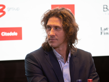 Latvijas kamaniņu izlase iezīmē kursu uz Kortīnu 2026: rekordlīmeņa forma, tehnoloģiju evolūcija un skaidrs mērķis — olimpiskā virsotne