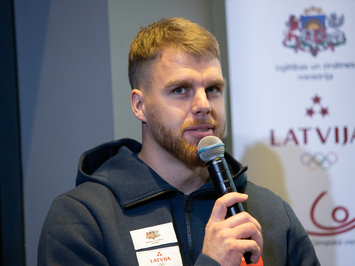 Latvijas kamaniņu izlase iezīmē kursu uz Kortīnu 2026: rekordlīmeņa forma, tehnoloģiju evolūcija un skaidrs mērķis — olimpiskā virsotne