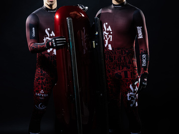 Latvijas kamaniņu izlase jaunajā sezonā — tradīcija, vienotība un mērķis