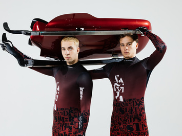 Latvijas kamaniņu izlase jaunajā sezonā — tradīcija, vienotība un mērķis