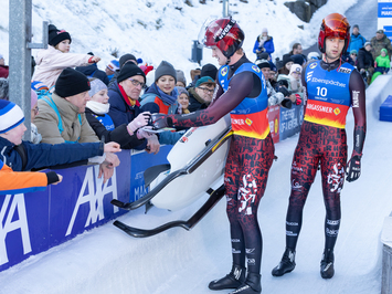 OBERHOFA AIZ MUGURAS – SPĒCĪGS PASAULES KAUSA UN EIROPAS ČEMPIONĀTA POSMS LATVIJAS KAMANIŅU SPORTAM!