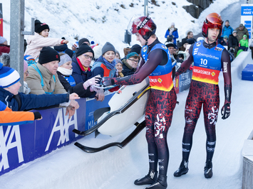 OBERHOFA AIZ MUGURAS – SPĒCĪGS PASAULES KAUSA UN EIROPAS ČEMPIONĀTA POSMS LATVIJAS KAMANIŅU SPORTAM!