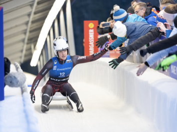 VĒSTURISKS STARTS OBERHOFĀ – ELĪNA IEVA BOTA LABO SIEVIEŠU STARTA REKORDU!