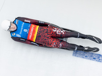 LATVIJAS KAMANIŅU SPORTISTI OBERHOFĀ NOSLĒDZ PASAULES KAUSA POSMU AR MEDAĻU, TOP 4 REZULTĀTIEM UN STABILU SNIEGUMU VISĀS DISCIPLĪNĀS