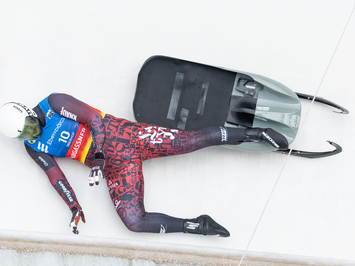 LATVIJAS KAMANIŅU SPORTISTI OBERHOFĀ NOSLĒDZ PASAULES KAUSA POSMU AR MEDAĻU, TOP 4 REZULTĀTIEM UN STABILU SNIEGUMU VISĀS DISCIPLĪNĀS