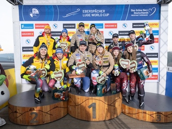 LATVIJAS KAMANIŅU SPORTISTI OBERHOFĀ NOSLĒDZ PASAULES KAUSA POSMU AR MEDAĻU, TOP 4 REZULTĀTIEM UN STABILU SNIEGUMU VISĀS DISCIPLĪNĀS