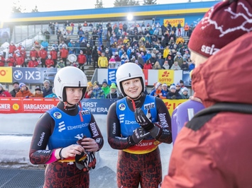 LATVIJAS KAMANIŅU SPORTISTI OBERHOFĀ NOSLĒDZ PASAULES KAUSA POSMU AR MEDAĻU, TOP 4 REZULTĀTIEM UN STABILU SNIEGUMU VISĀS DISCIPLĪNĀS