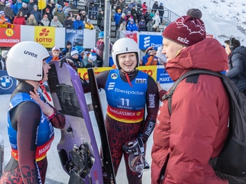 LATVIJAS KAMANIŅU SPORTISTI OBERHOFĀ NOSLĒDZ PASAULES KAUSA POSMU AR MEDAĻU, TOP 4 REZULTĀTIEM UN STABILU SNIEGUMU VISĀS DISCIPLĪNĀS