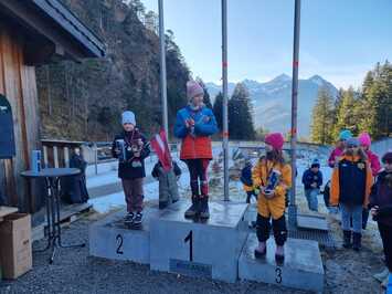 WOW! 4 MEDAĻAS UN 3. VIETA KOMANDU KOPVĒRTĒJUMĀ LATVIJAI RÄTIKON LUGE TROPHY SACENSĪBĀS AUSTRIJĀ!