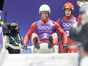 Fokuss uz sacensībām: Latvijas kamaniņu braucēji gatavi pirmajiem olimpiskajiem startiem Kortinā