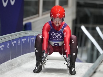 Sīva cīņa līdz pēdējai simtdaļai: sieviešu vieninieki olimpiskajā trasē Kortīnā