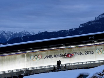 Sīva cīņa līdz pēdējai simtdaļai: sieviešu vieninieki olimpiskajā trasē Kortīnā